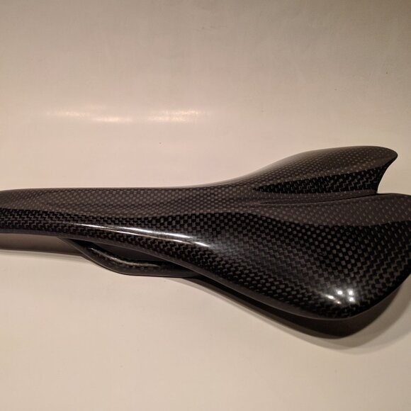 EUC Carbon Saddle & Rail - Picture 6 of 6